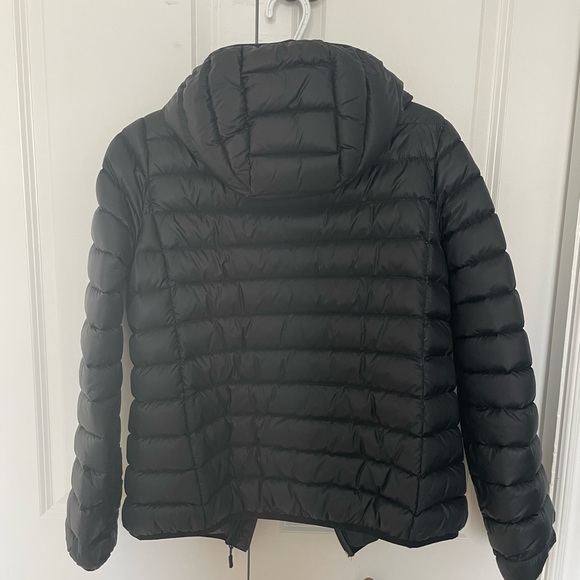 Roots Puffer - Picture 2 of 4